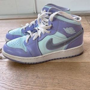 Jordan 1 Mid
Purple Aqua (GS) - Size 3.5Youth
